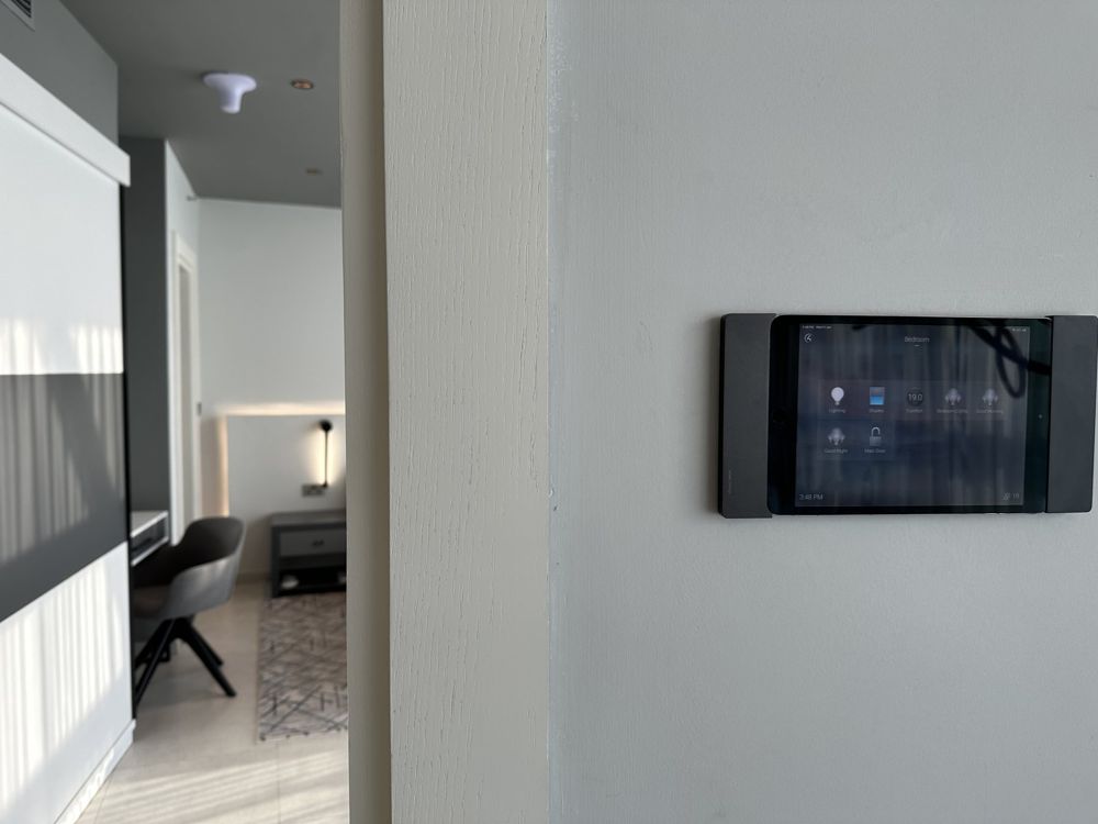Apartment hallway with LifeSmart panel